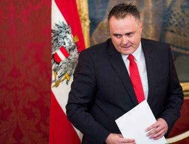 Αυστριακός ΥΠΑΜ: «Παρατηρείται μια υφέρπουσα ισλαμοποίηση των Βαλκανίων»